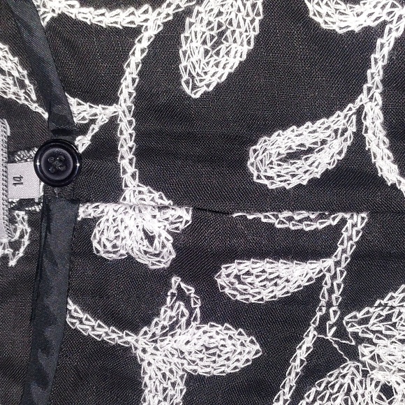 Principe embroidered Capri pants - Picture 4 of 8